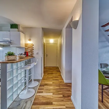 Apartment Elegance *